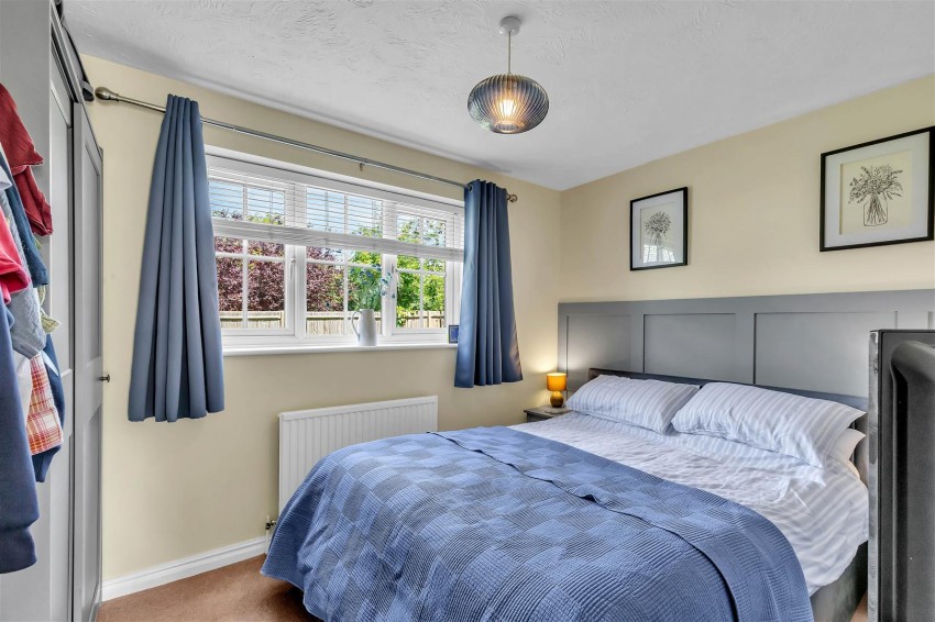 Images for Oak Tree Way, Horsham
