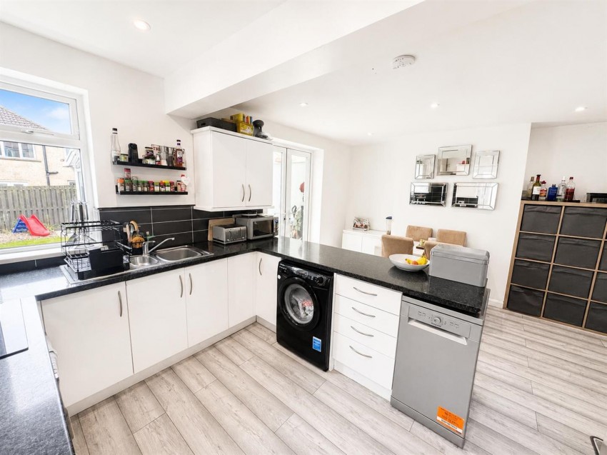 Images for Greenton Cres, Queensbury, Bradford