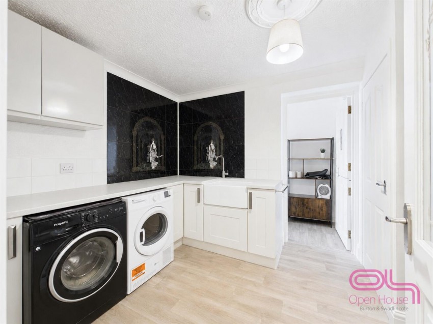 Images for Alma Road, Newhall, Swadlincote