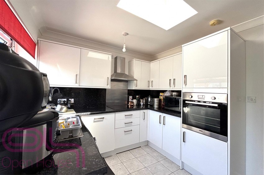 Images for Heathlands Way, Hounslow