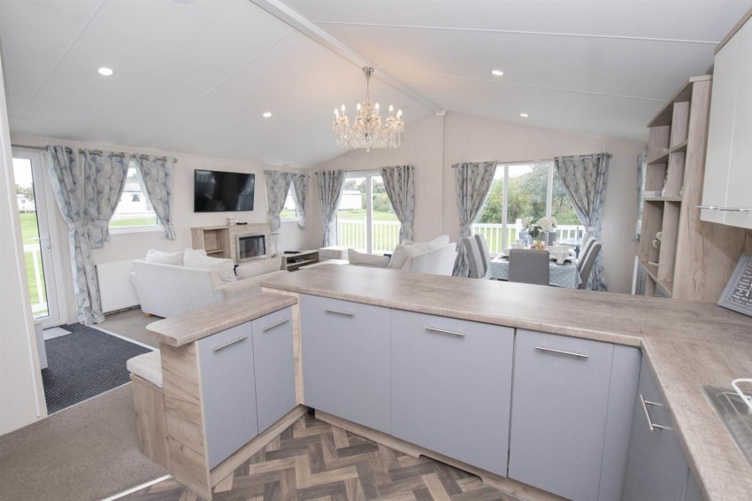 Images for Central Ave, Skipsea, Driffield
