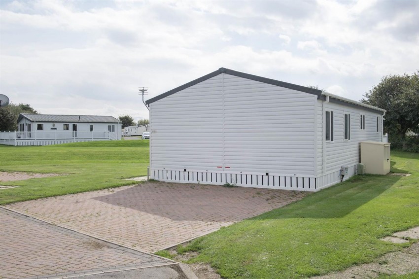 Images for Central Ave, Skipsea, Driffield