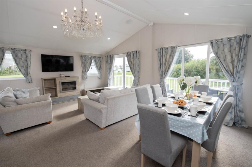 Images for Central Ave, Skipsea, Driffield