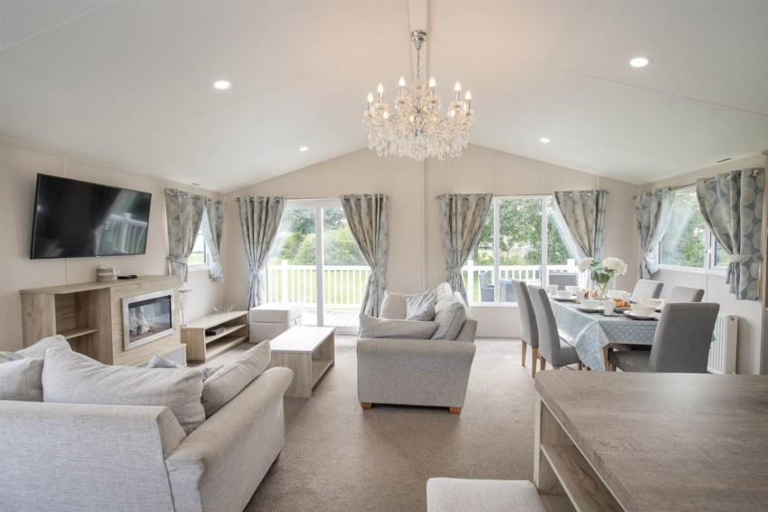 Images for Central Ave, Skipsea, Driffield