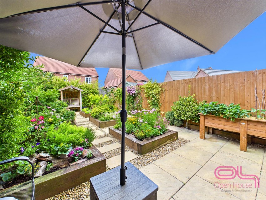 Images for Chestnut Close, Burton-On-Trent