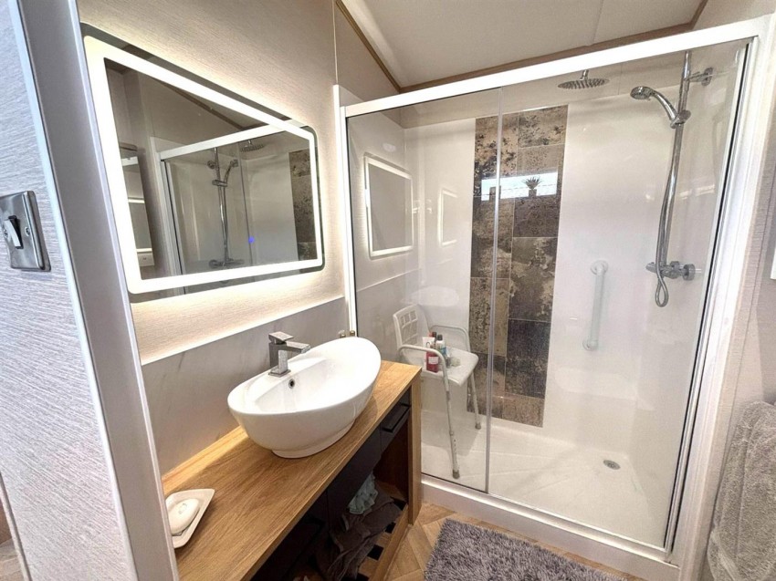 Images for Waldegraves Ln, West Mersea, Colchester