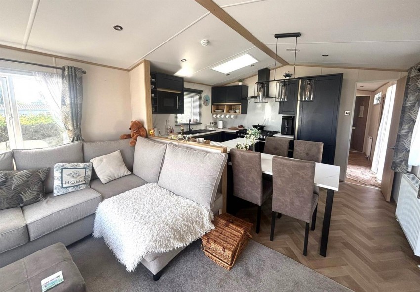 Images for Waldegraves Ln, West Mersea, Colchester