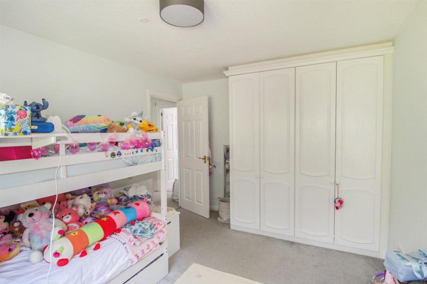 Images for Lanyon Close,,Horsham