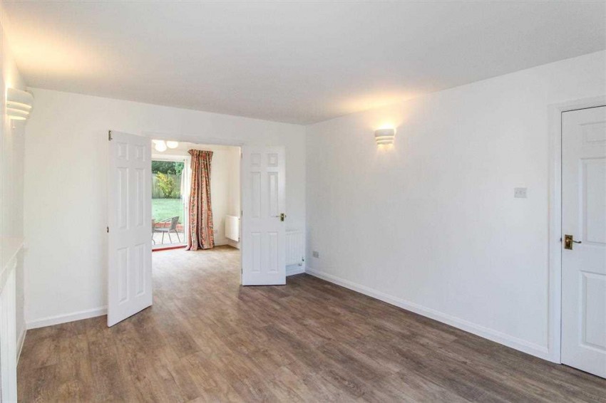 Images for Lanyon Close,,Horsham