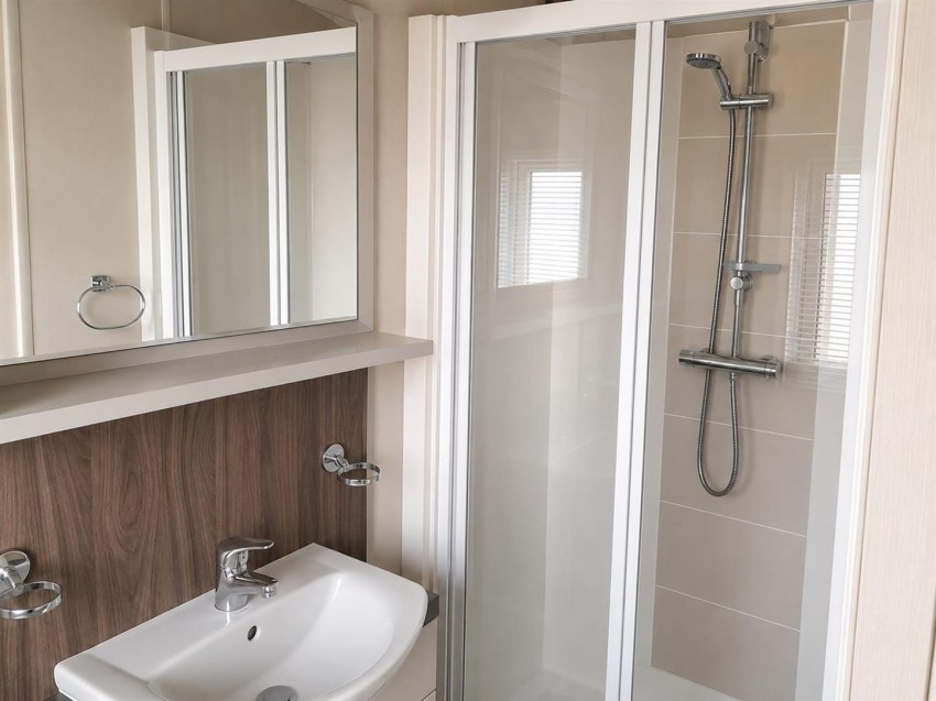Images for Meadow Lane