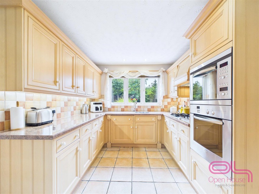 Images for Bitham Court, Stretton, Burton-On-Trent