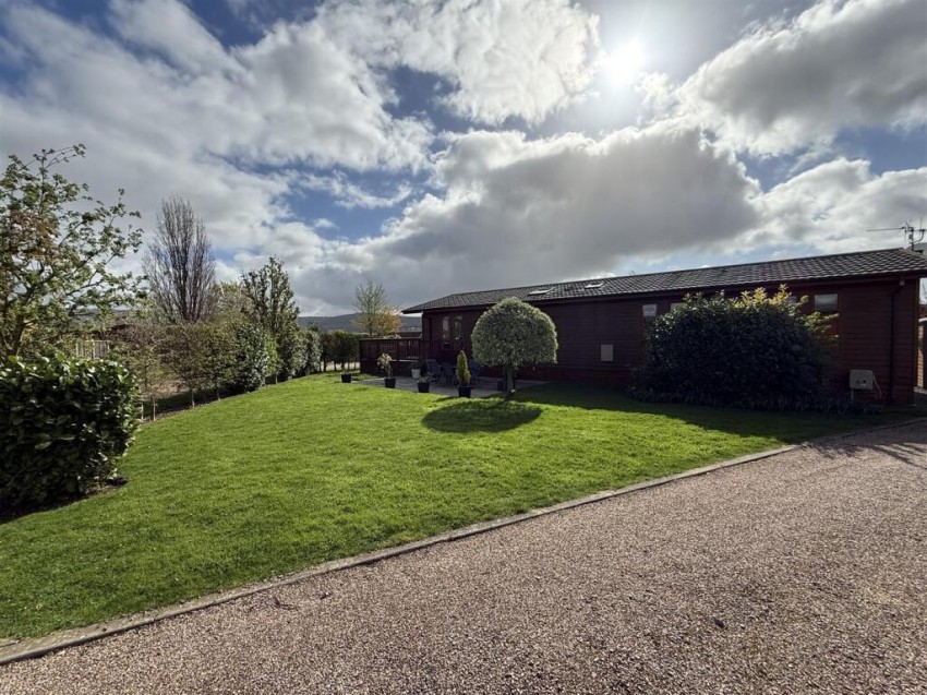 Images for Abbots Green, Balk