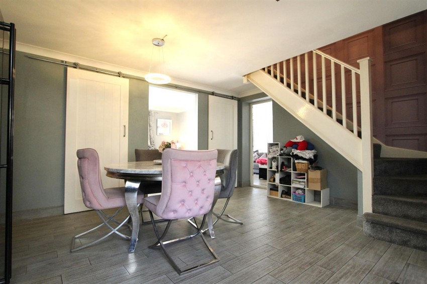 Images for Stanley Close, London