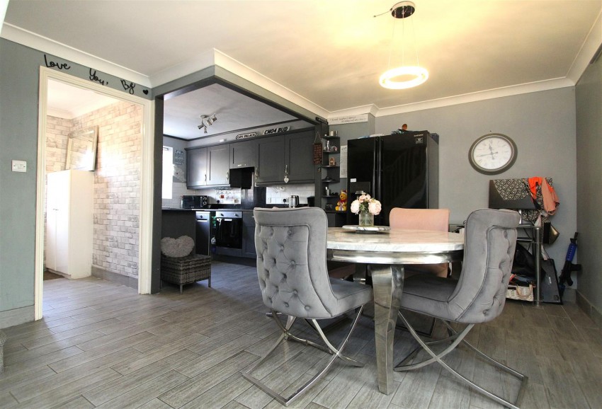 Images for Stanley Close, London