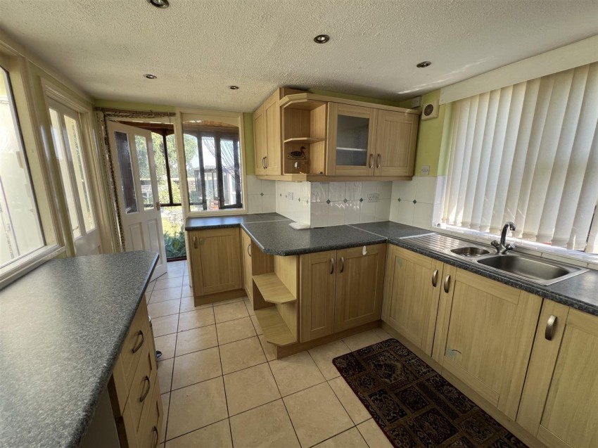Images for School Road, Meadowbank, Winsford