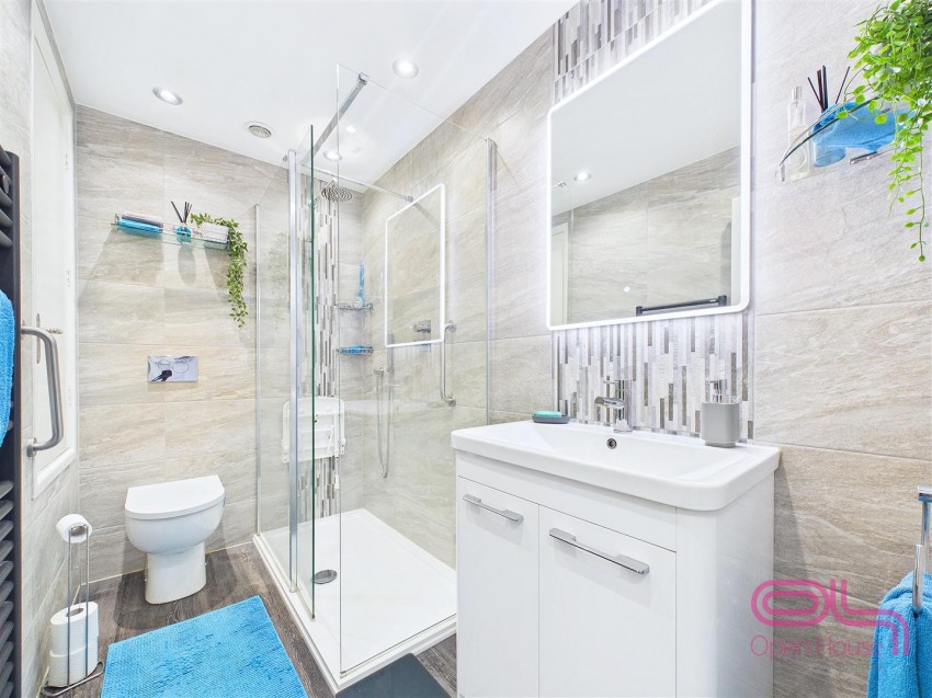 Images for Seymour Avenue, Burton-On-Trent