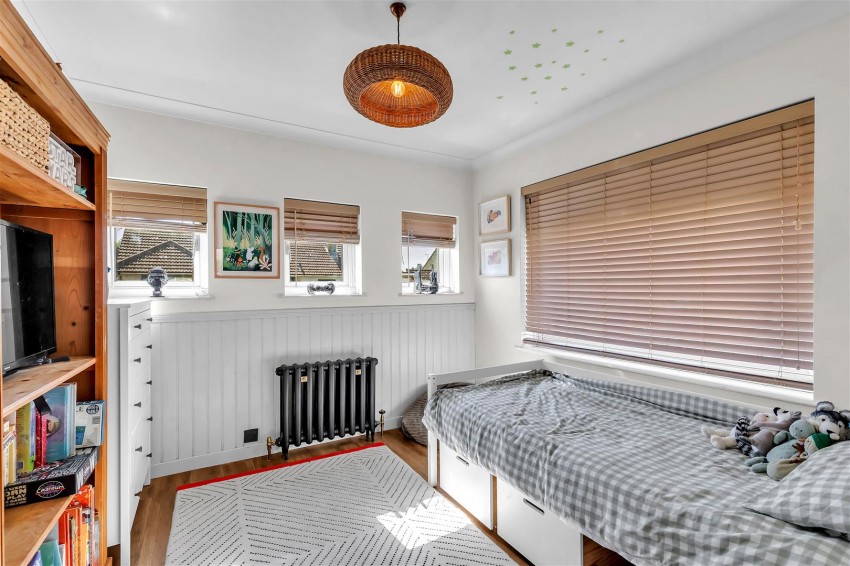 Images for Chesworth Crescent, Horsham