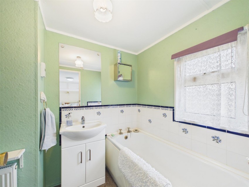 Images for Court Farm Road, Newhaven