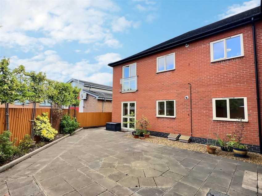 Images for Fountain Court. Wharf Road, Gnosall, Stafford